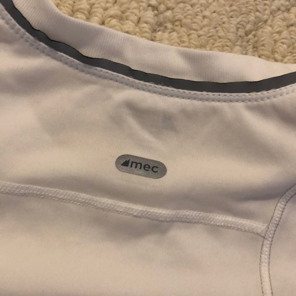 MEC workout top bundle, size small - Picture 9 of 9